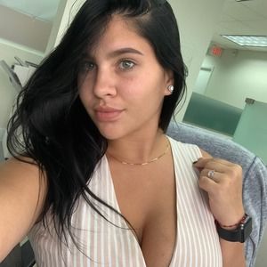 Meet your Posher, Daniela